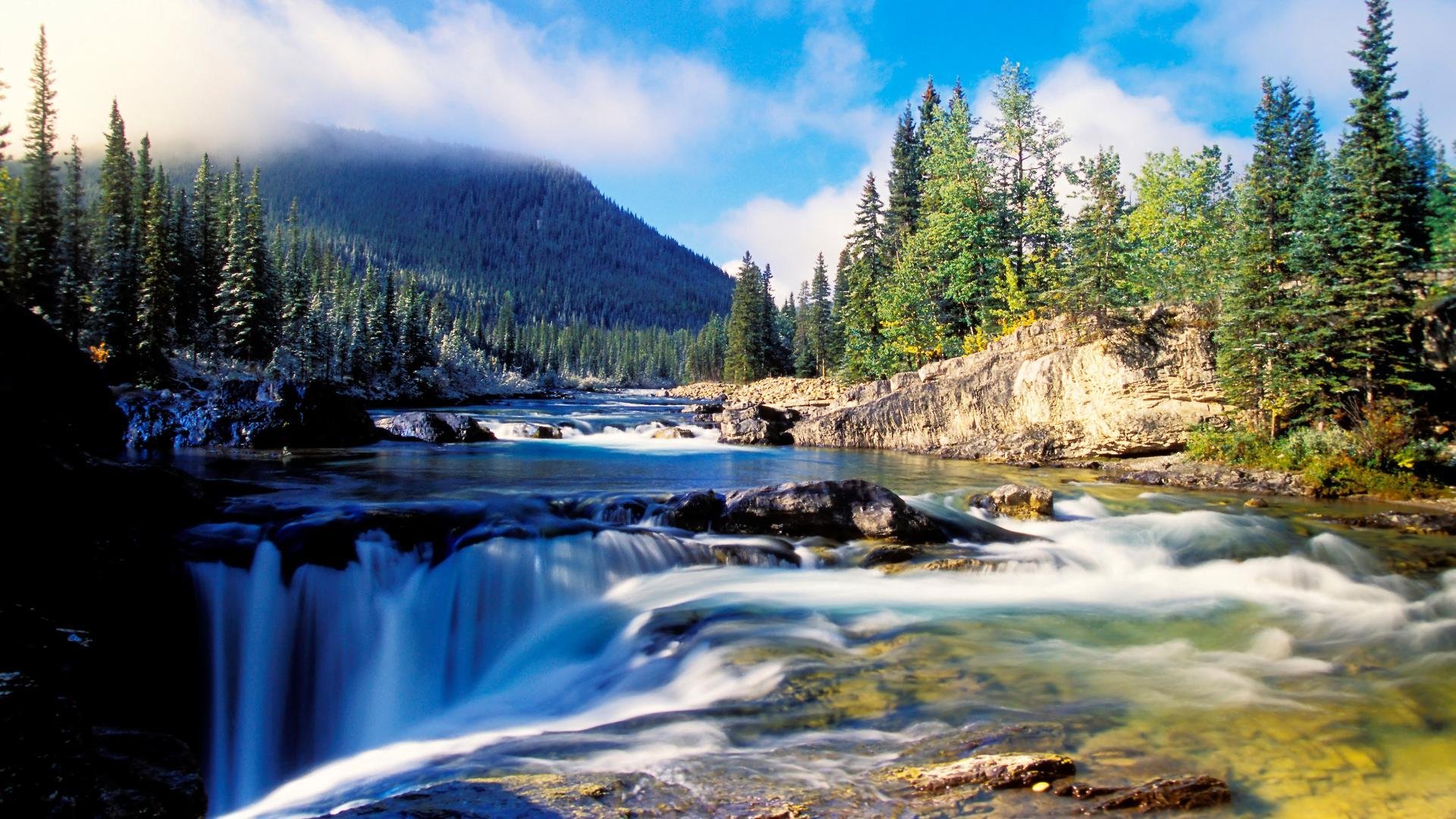 berge wald dick fichte wasser fluss steine wasserfall schlucht grube schön