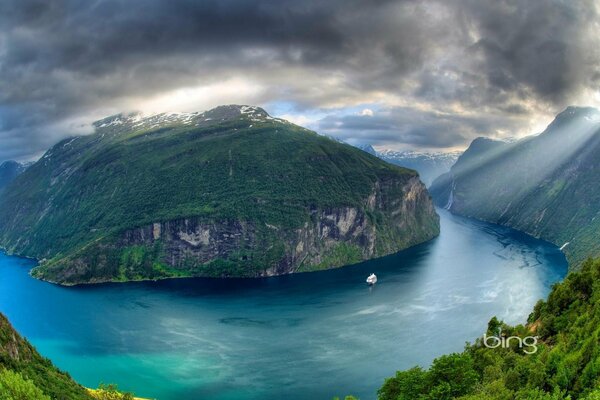 A majestic river skirting the mountain