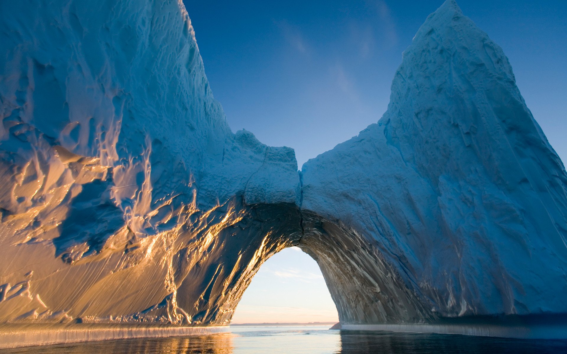 arctique glace iceberg eau soleil rayons