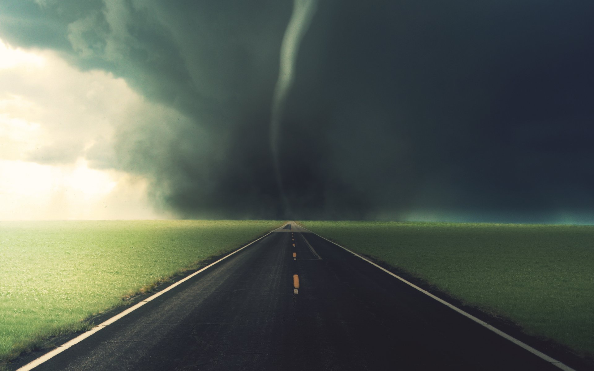 droga trawa tornado