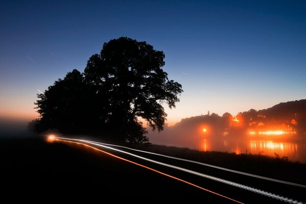 Photoshop de la calidad del camino nocturno