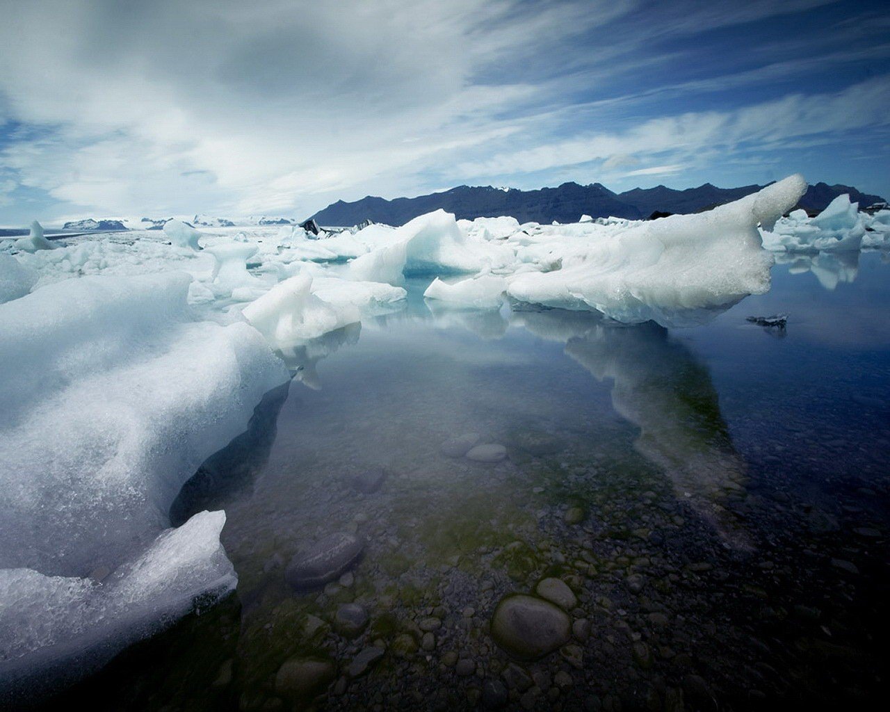 glace pierres eau