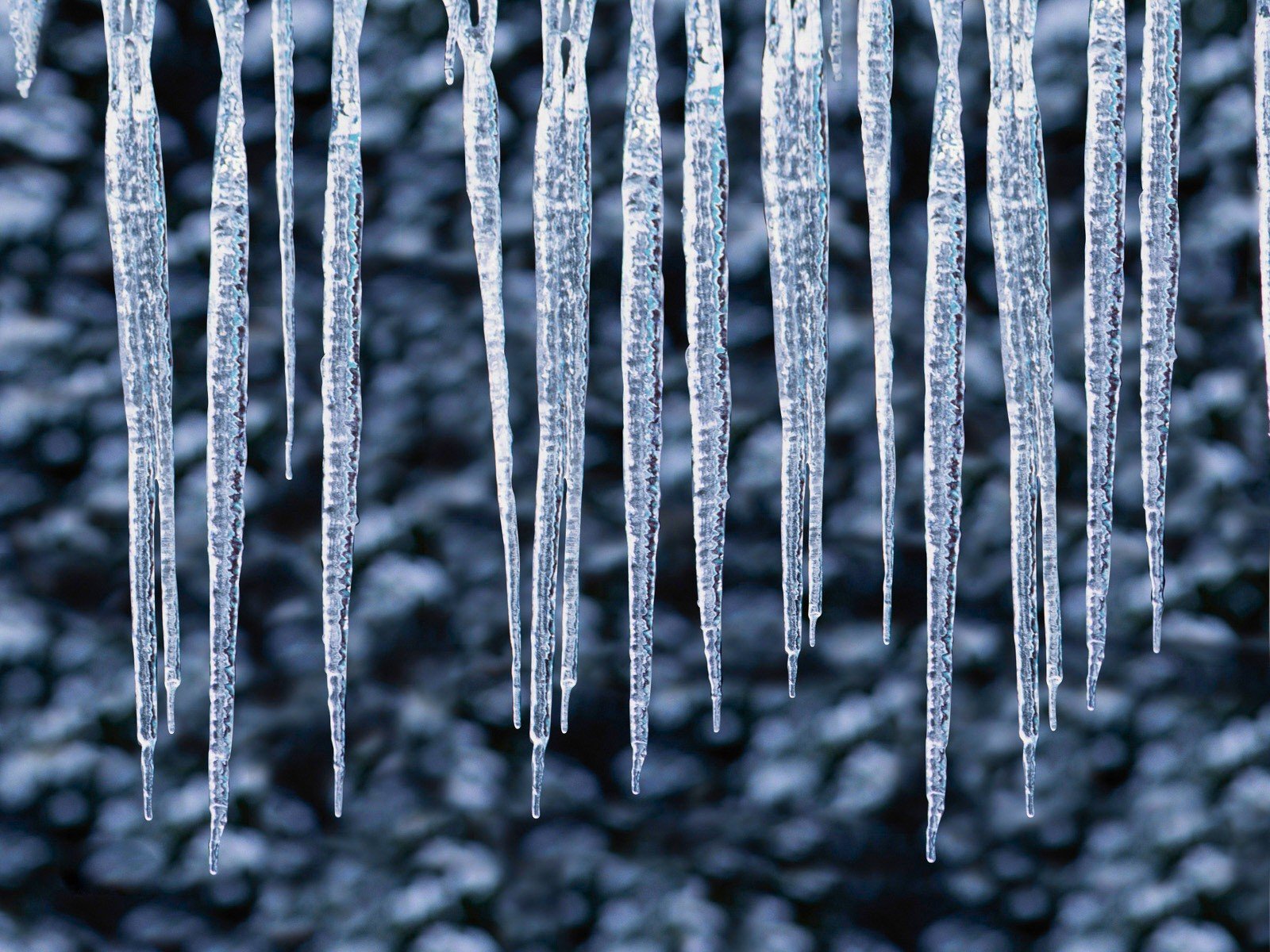 hiver glaçons gouttes