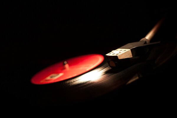 Blues-Vinyl-Schallplatte spielt