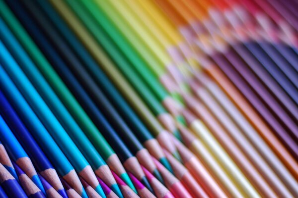 Colored pencils that create a wave pattern