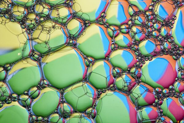 Refraction of light on foam bubbles