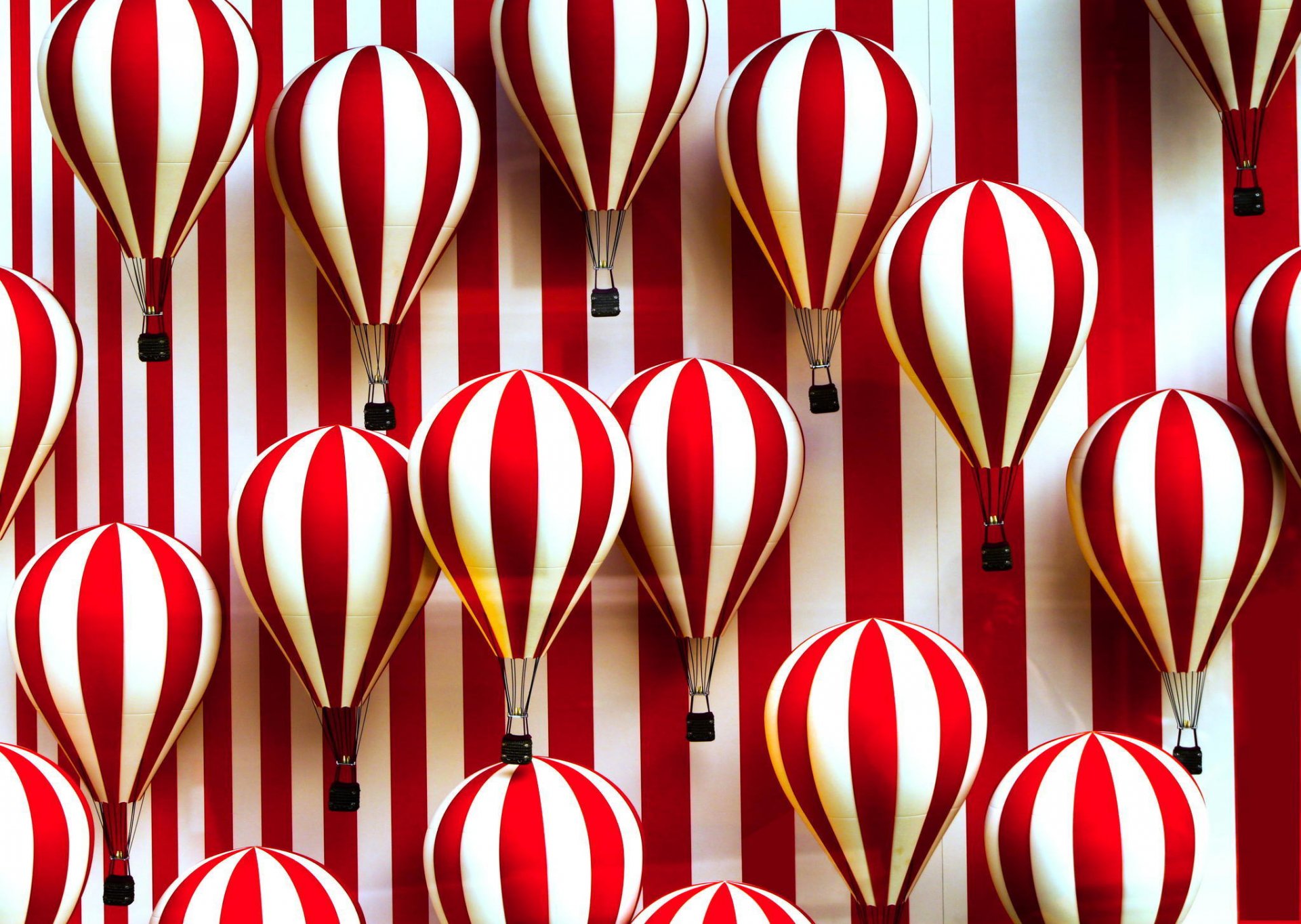 globos rayas rojo blanco