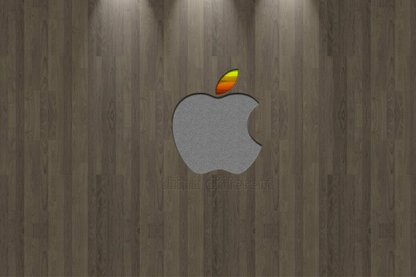 Logotipo Apple Apple su sfondo in legno