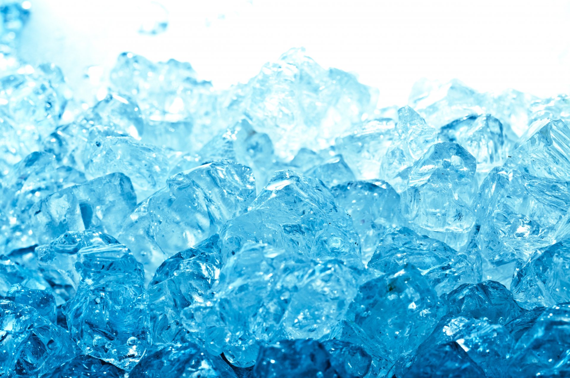 wasser eis blau hellblau würfel makro