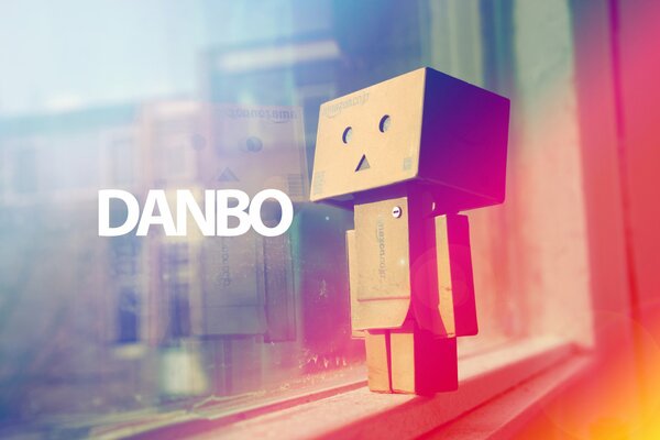 Gradiente di scatole danbo nella finestra