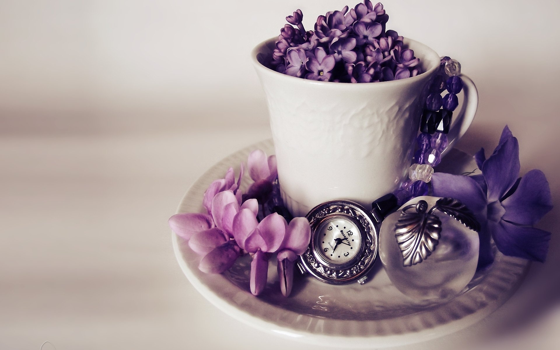 taza reloj flores lila recuerdo manzana