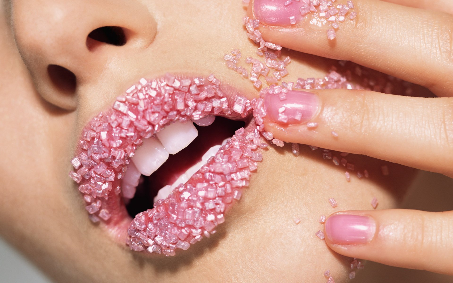 lips sugar pink nails lacquer teeth