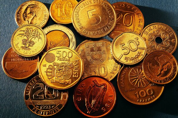 Gold coins of different denominations