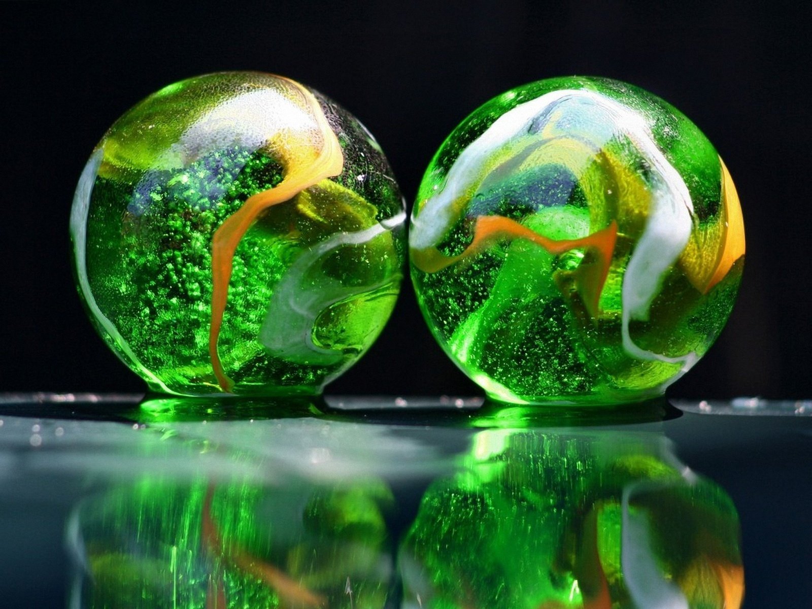 boules verre multicolore