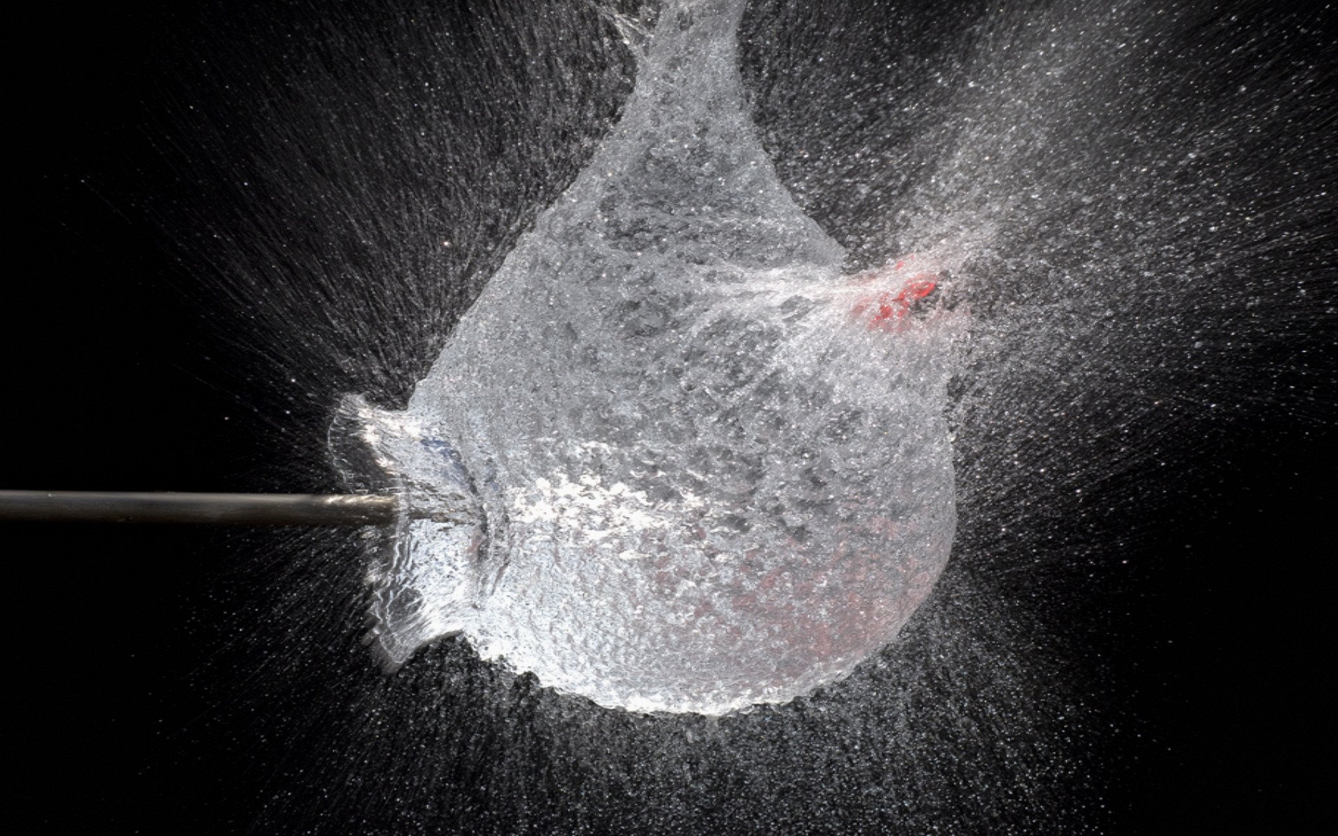 mouvement eau explosion