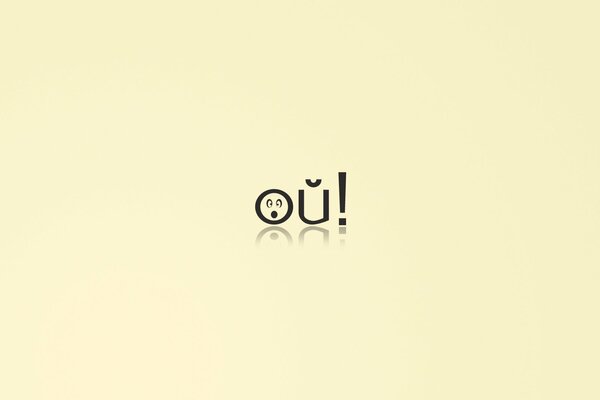 Lettres et point d exclamation sur fond beige