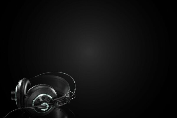 An image of headphones for a desktop screensaver