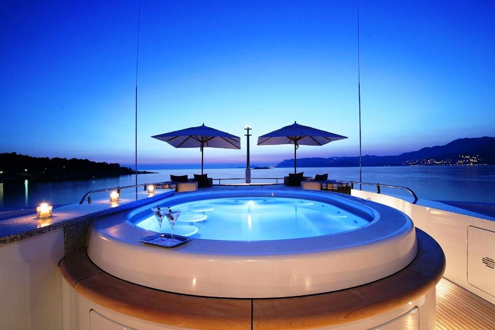 whirlpool water river sea umbrella cocktail