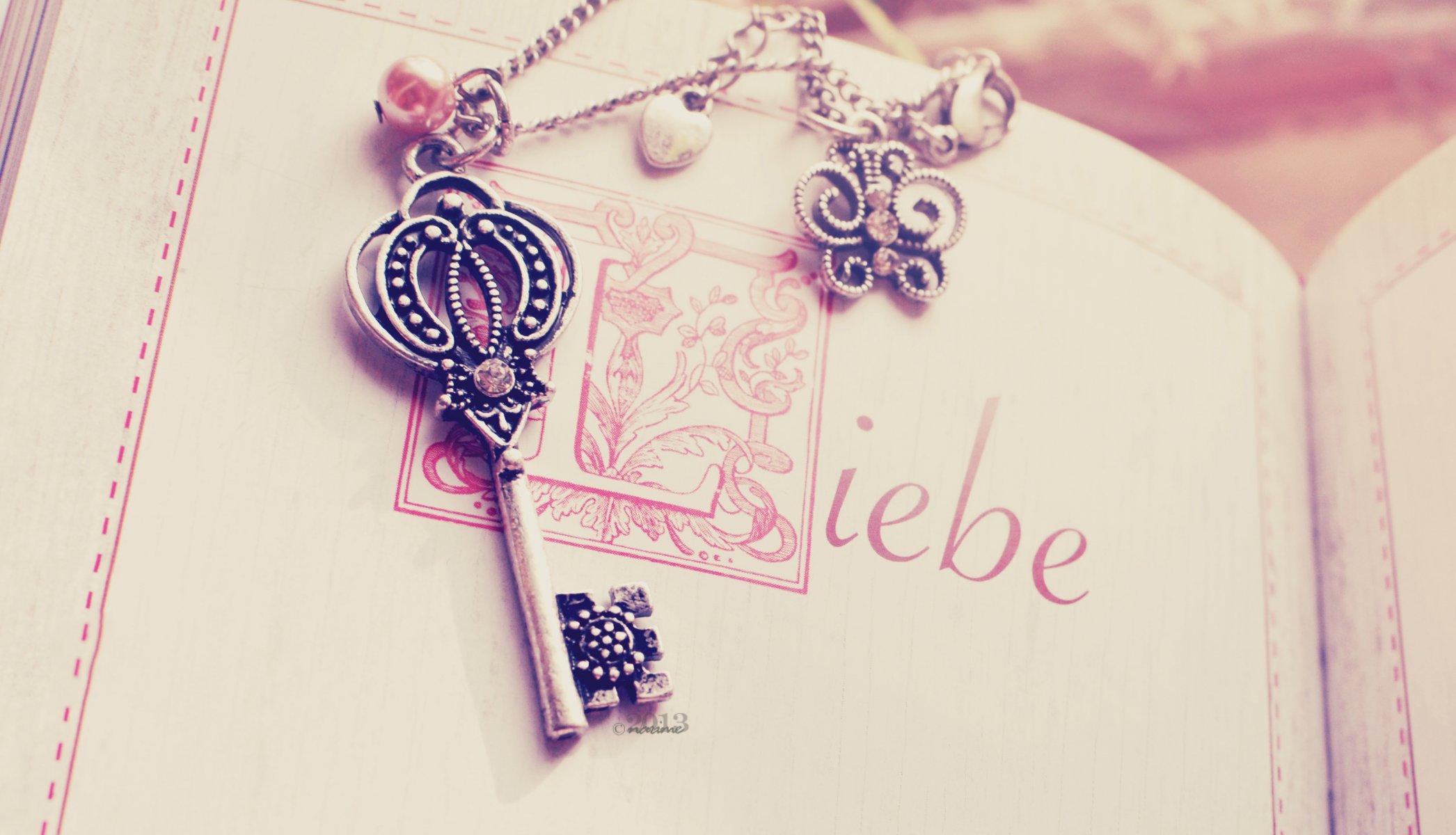 key decoration page