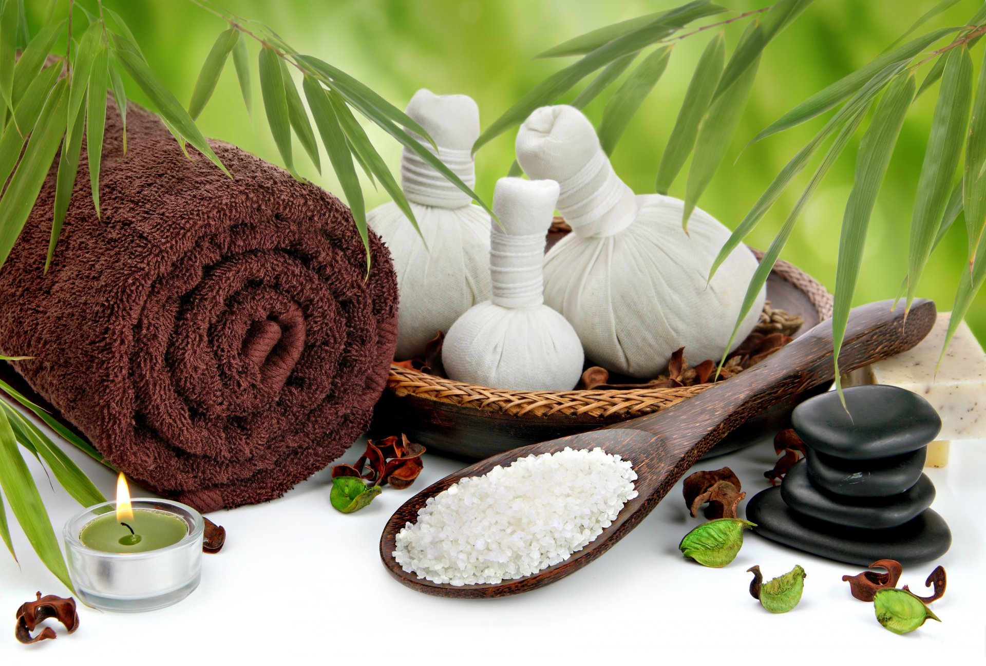 spa relax bagno asciugamano candele sale