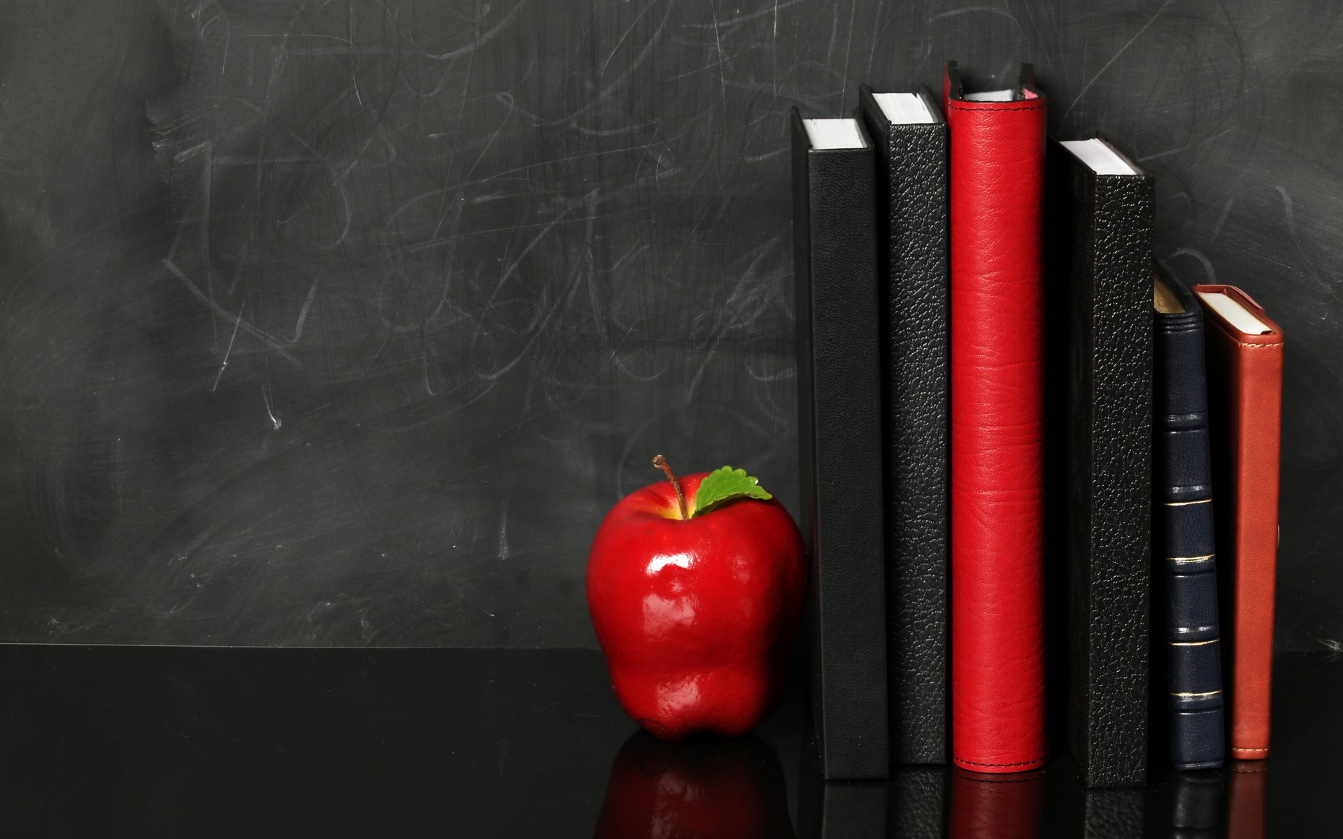 agendas pomme rouge étagère fond