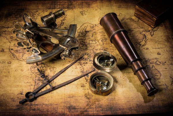 Thème pirate chasse au trésor avec carte
