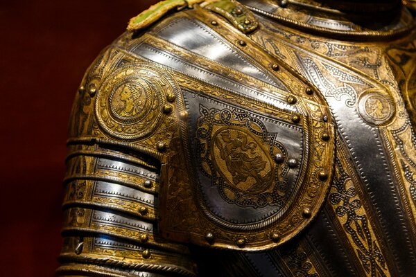 Knight s metal plate armor with a pattern