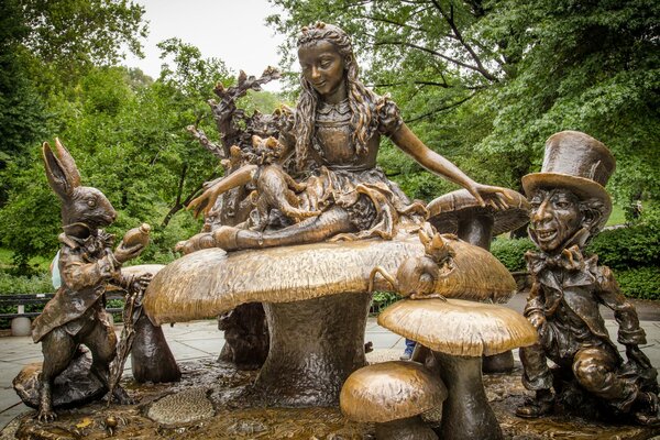Imagen de la escultura Alicia en el país de las maravillas