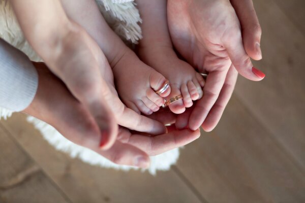 Mom Dad I m a happy family