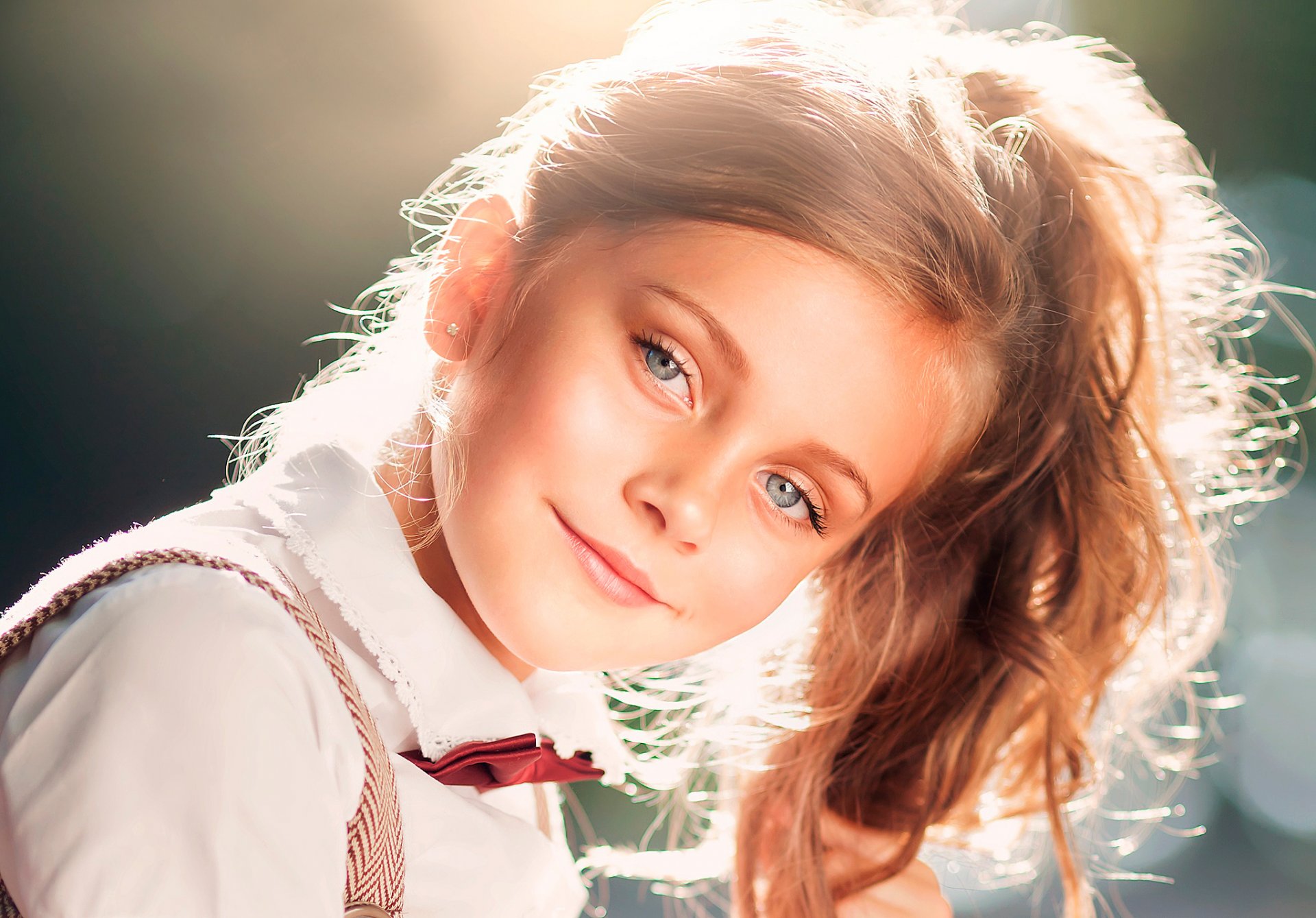 girl smile portrait sunlight