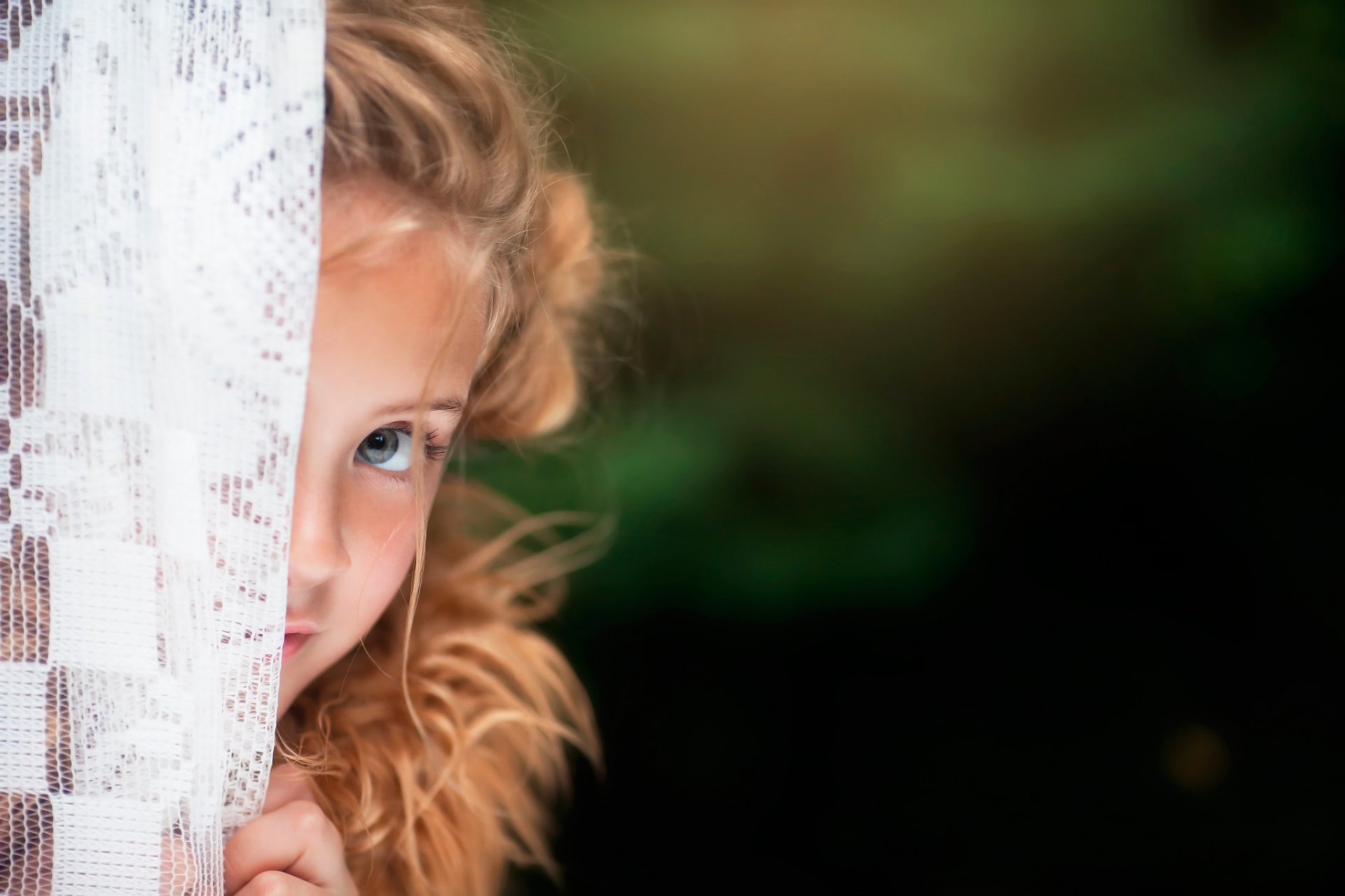 child photography girl locks view