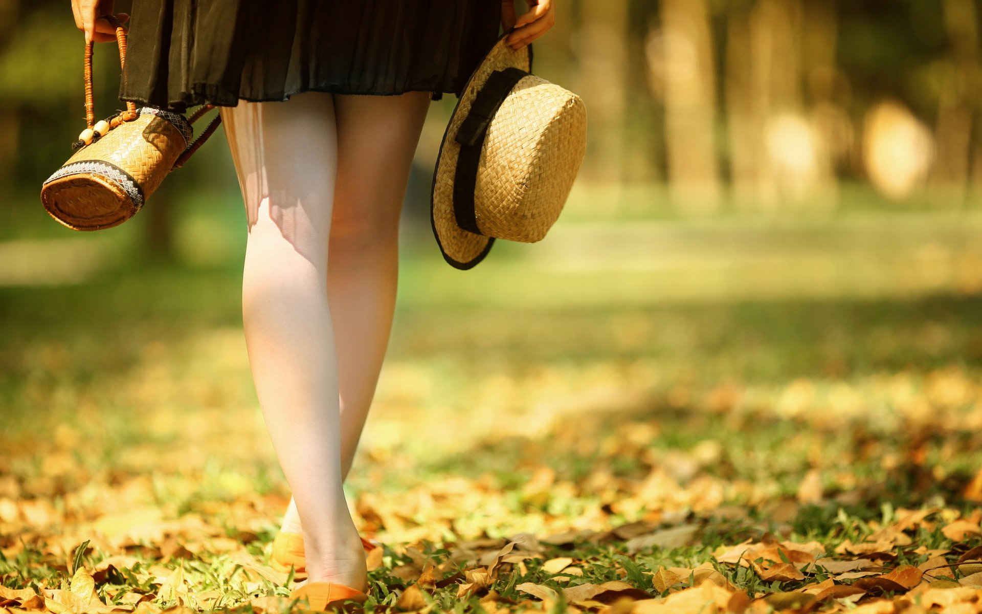 pieds sac chapeau automne