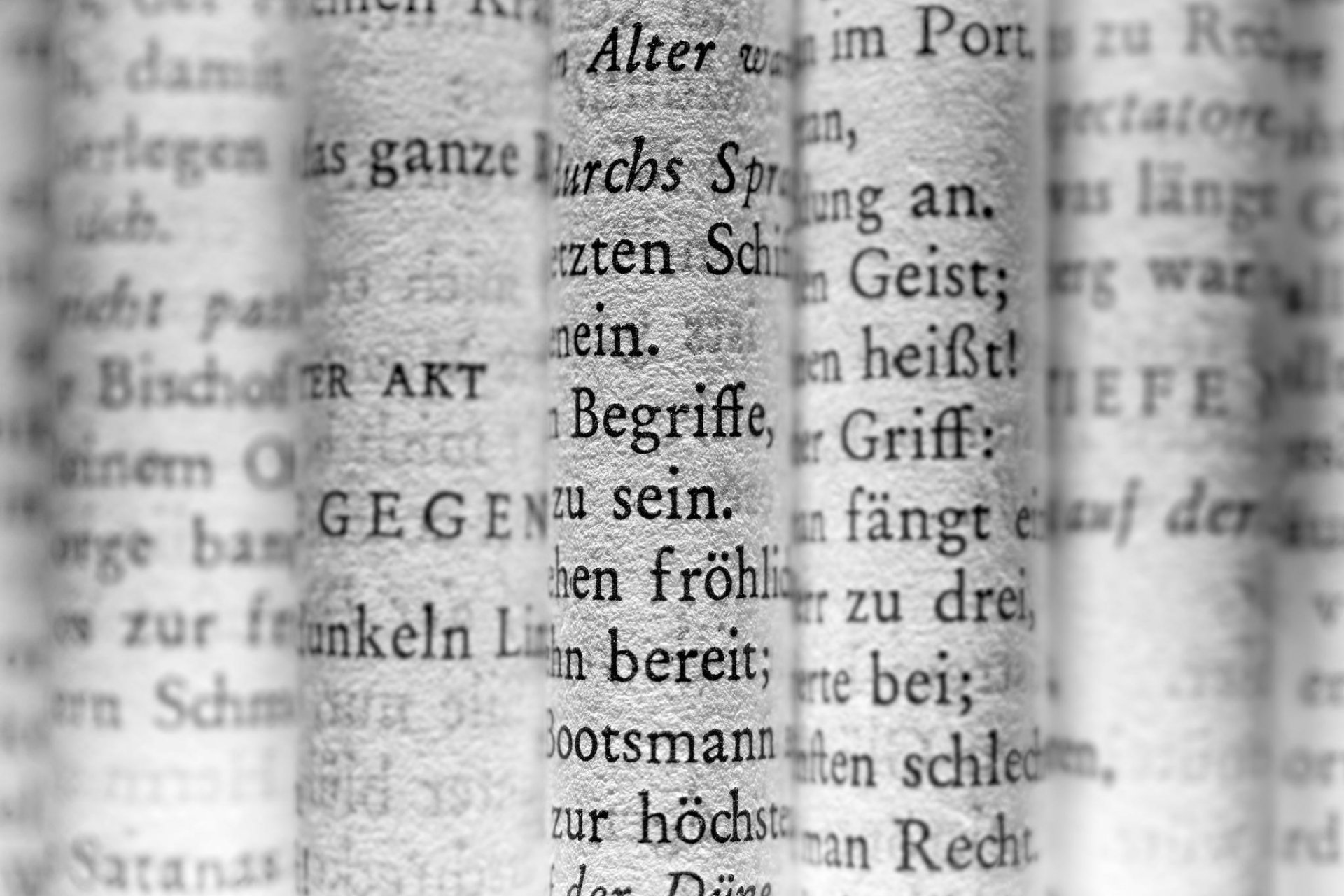 faust deutsch font bokeh