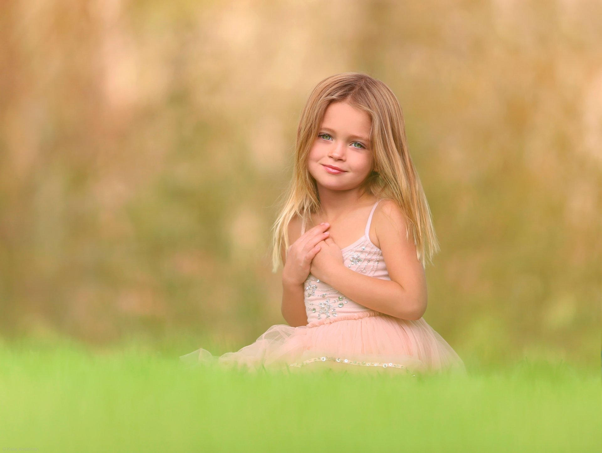 fille portrait sourire bokeh