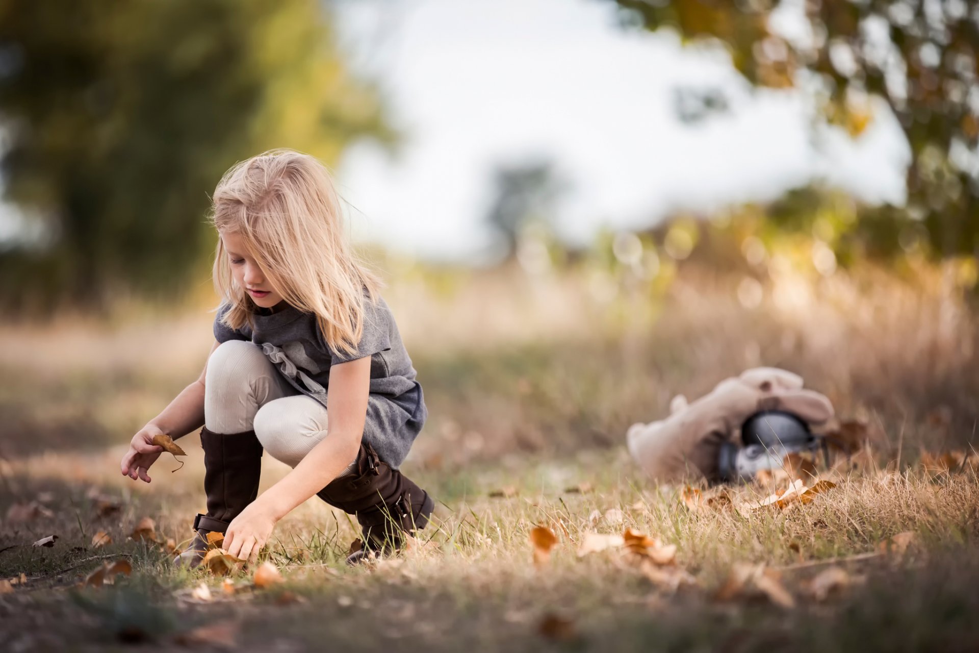 fille automne feuilles