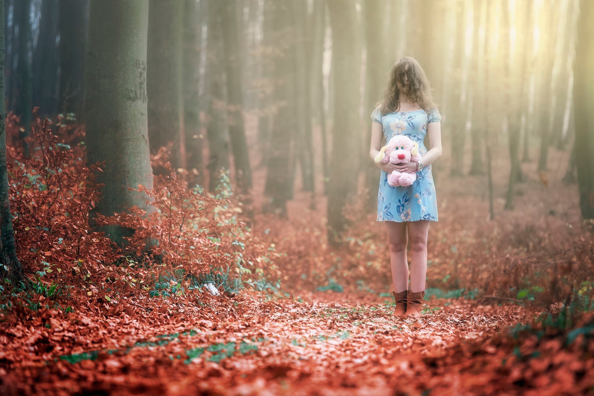 automne forêt fille jouet