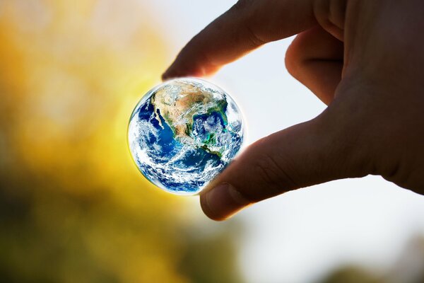 An interesting image of the globe in your hand