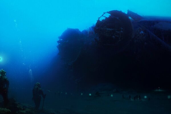 Art. Expedition underwater to a shipwreck