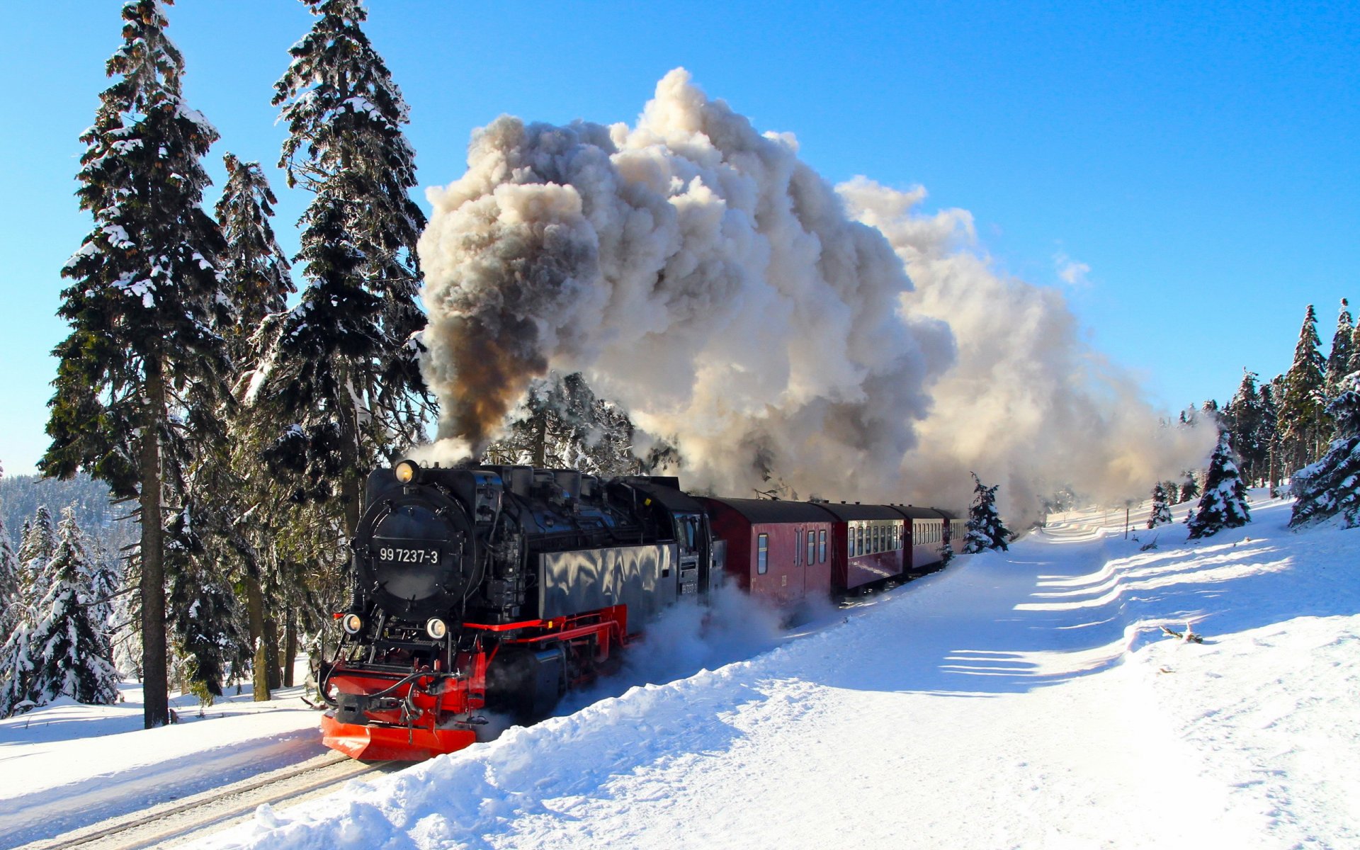 locomotive chemin de fer hiver