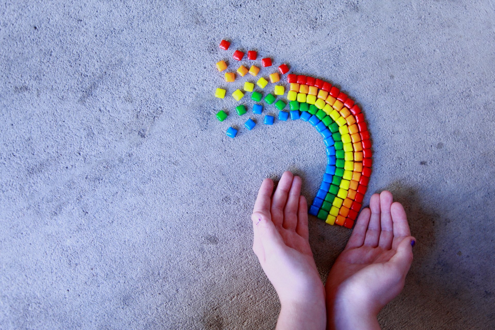 regenbogen hände makro