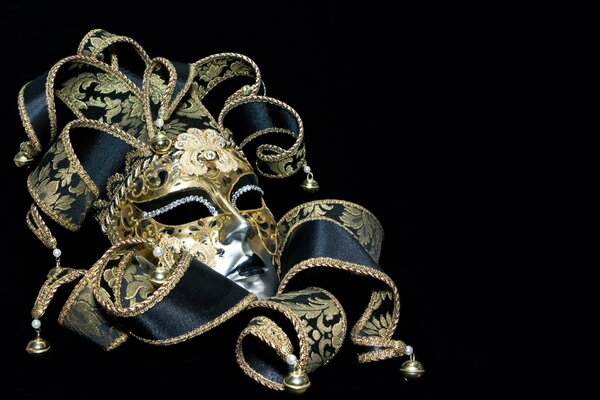 Mascarade à Venise, le masque d une œuvre exclusive