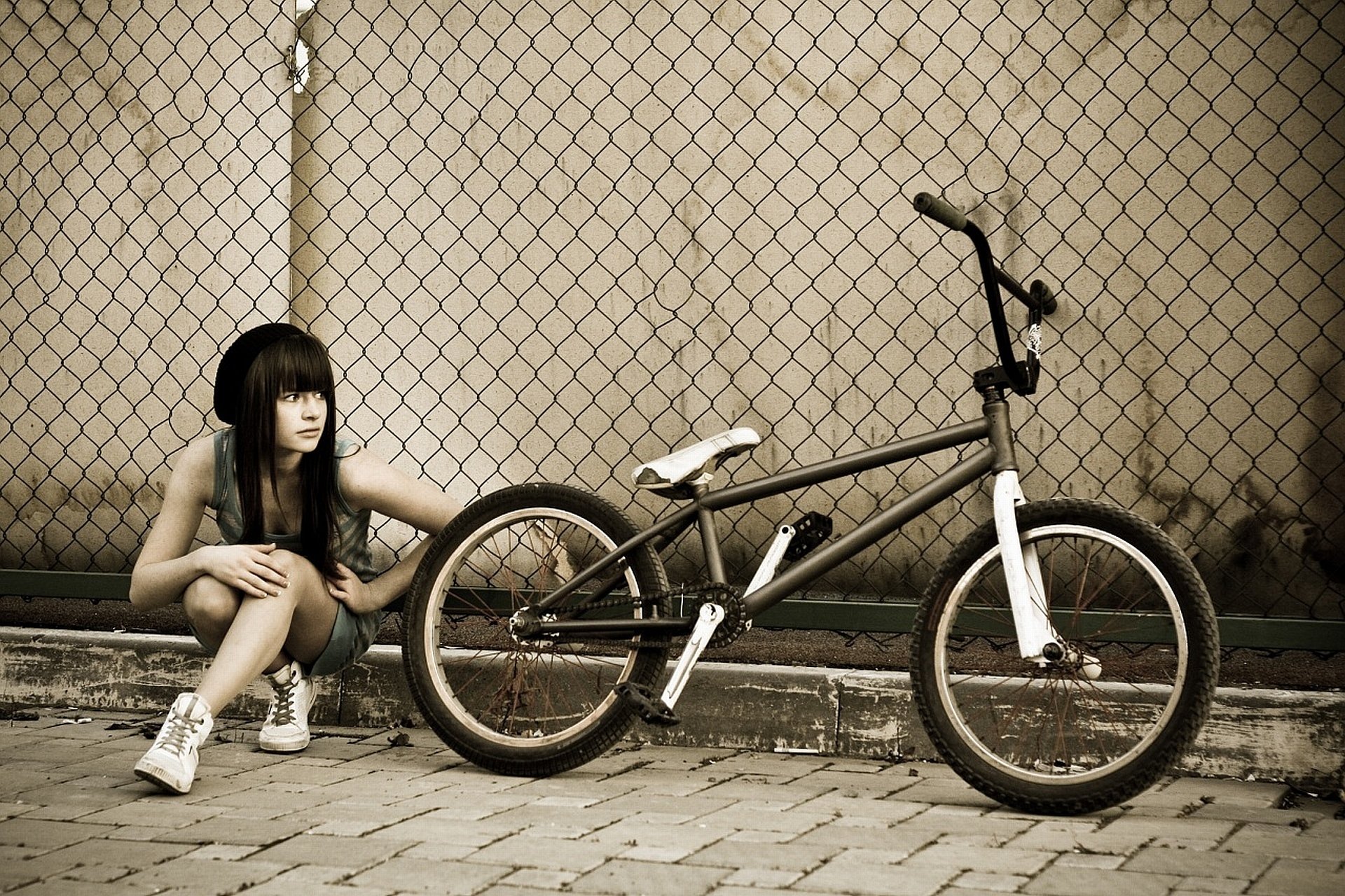 bmx bicicleta cerca chica