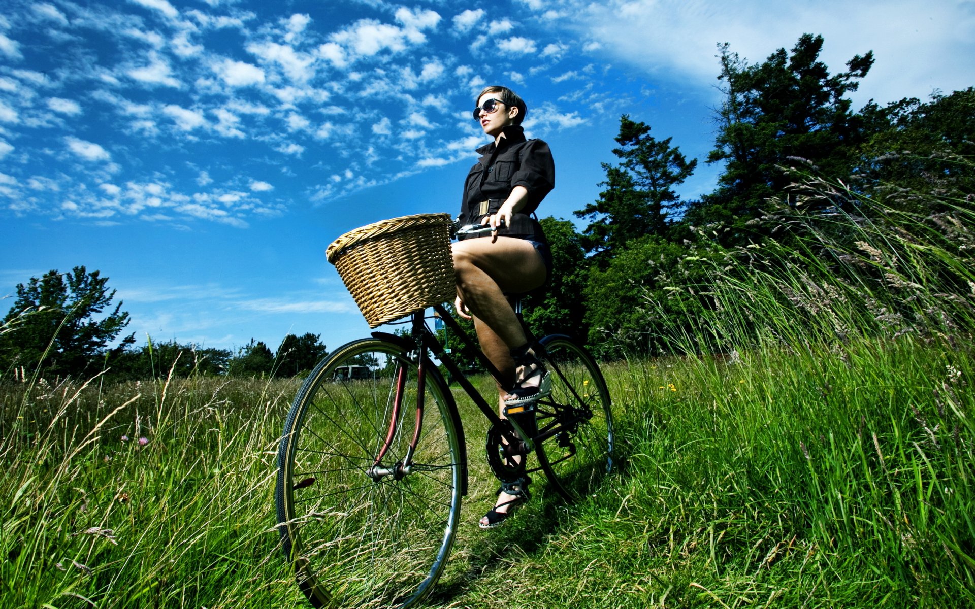 mädchen fahrrad sommer