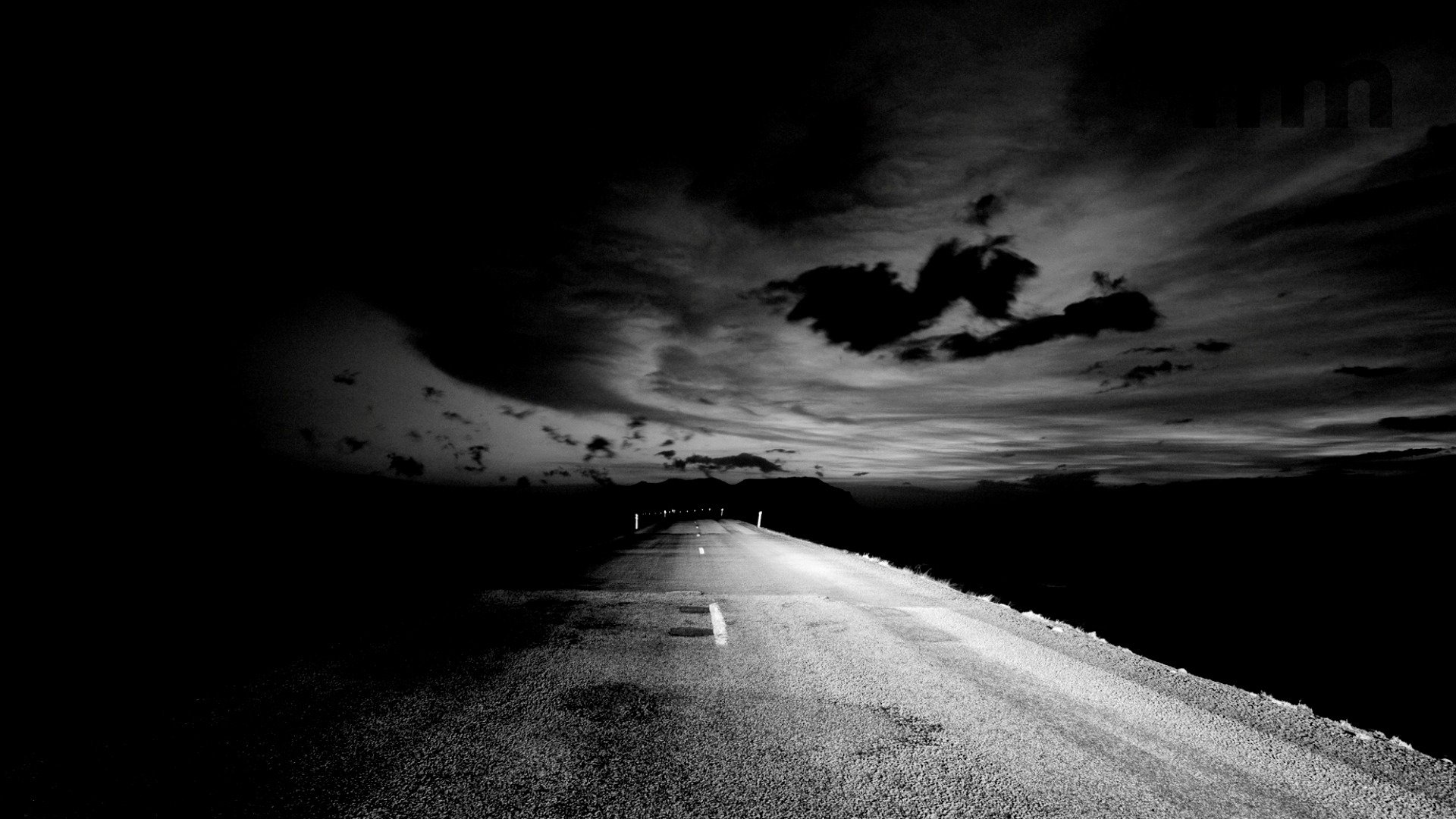 night road track sky mood emptiness horizon infinity photo black-white background wallpaper