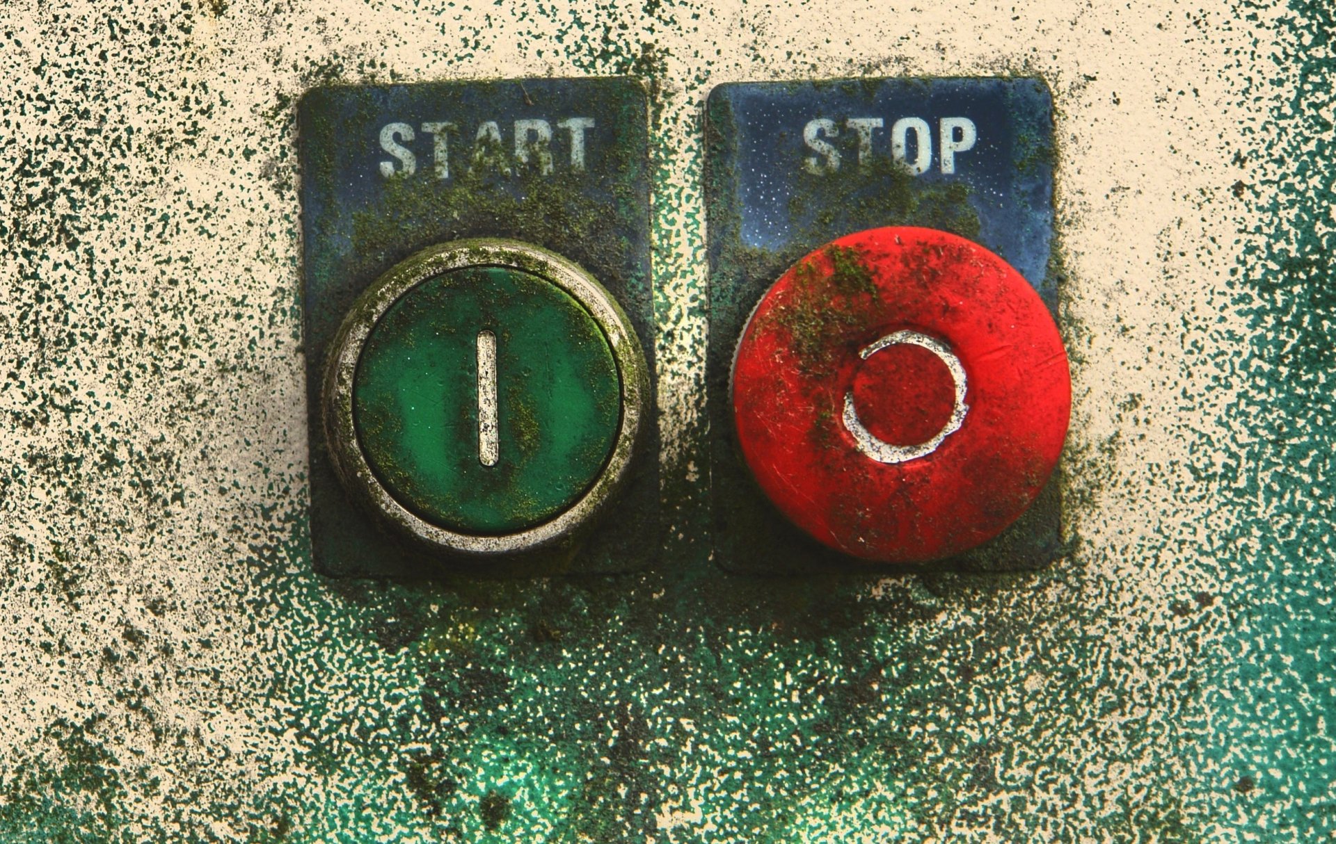 buttons start stop