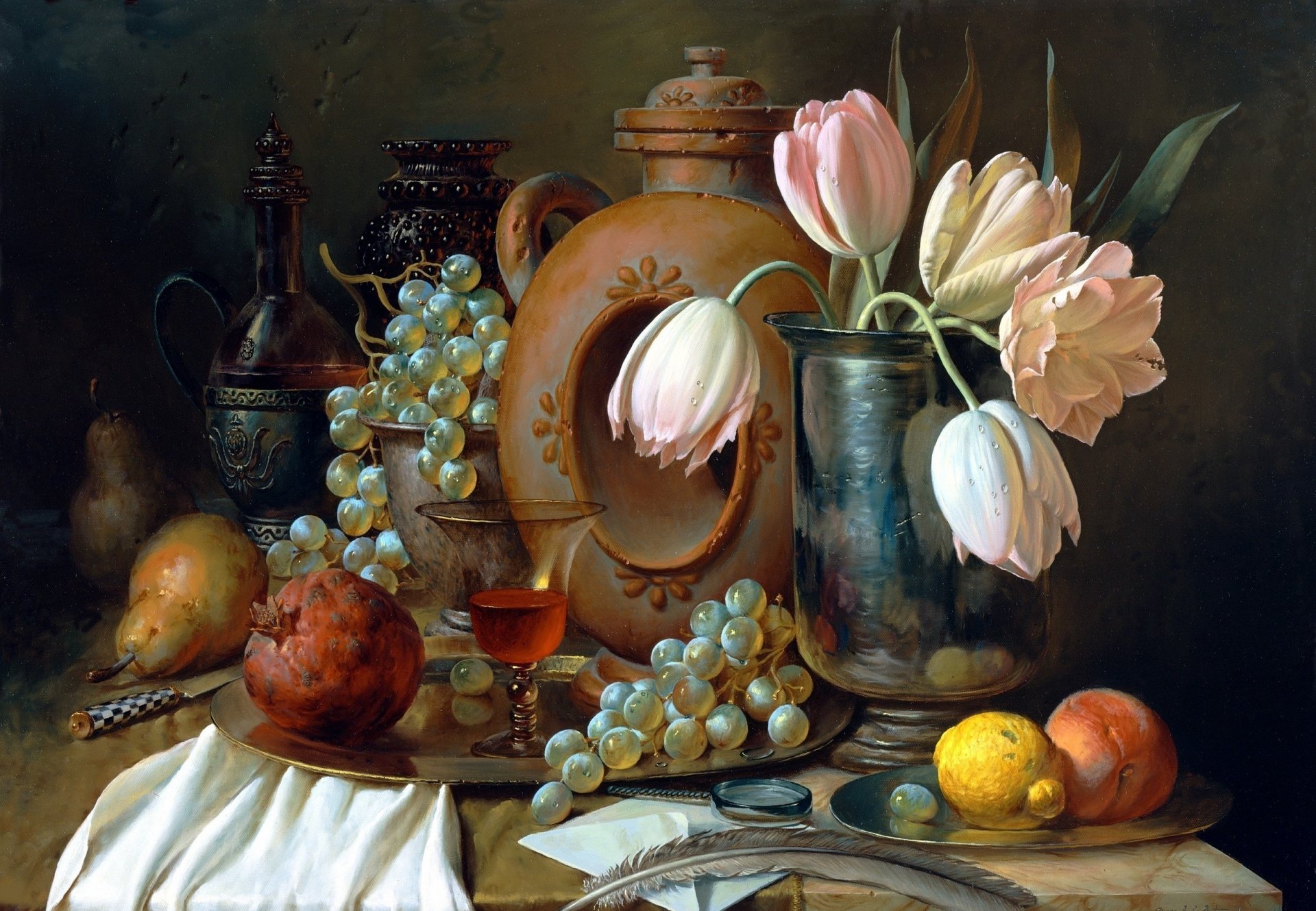 pittura natura morta alexey antonov tavolo stoviglie vassoio vaso fiori tulipani frutta bacche uva pere melograno limone albicocca bicchiere coltello penna lente d ingrandimento busta lettera