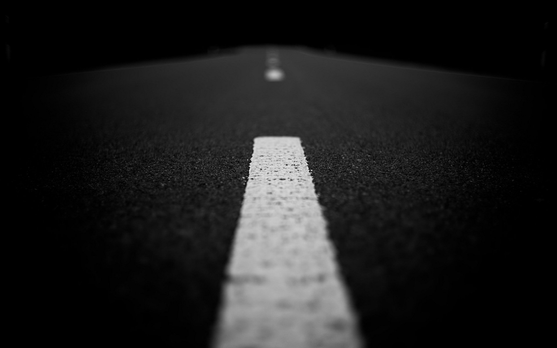 strada notte minimalismo