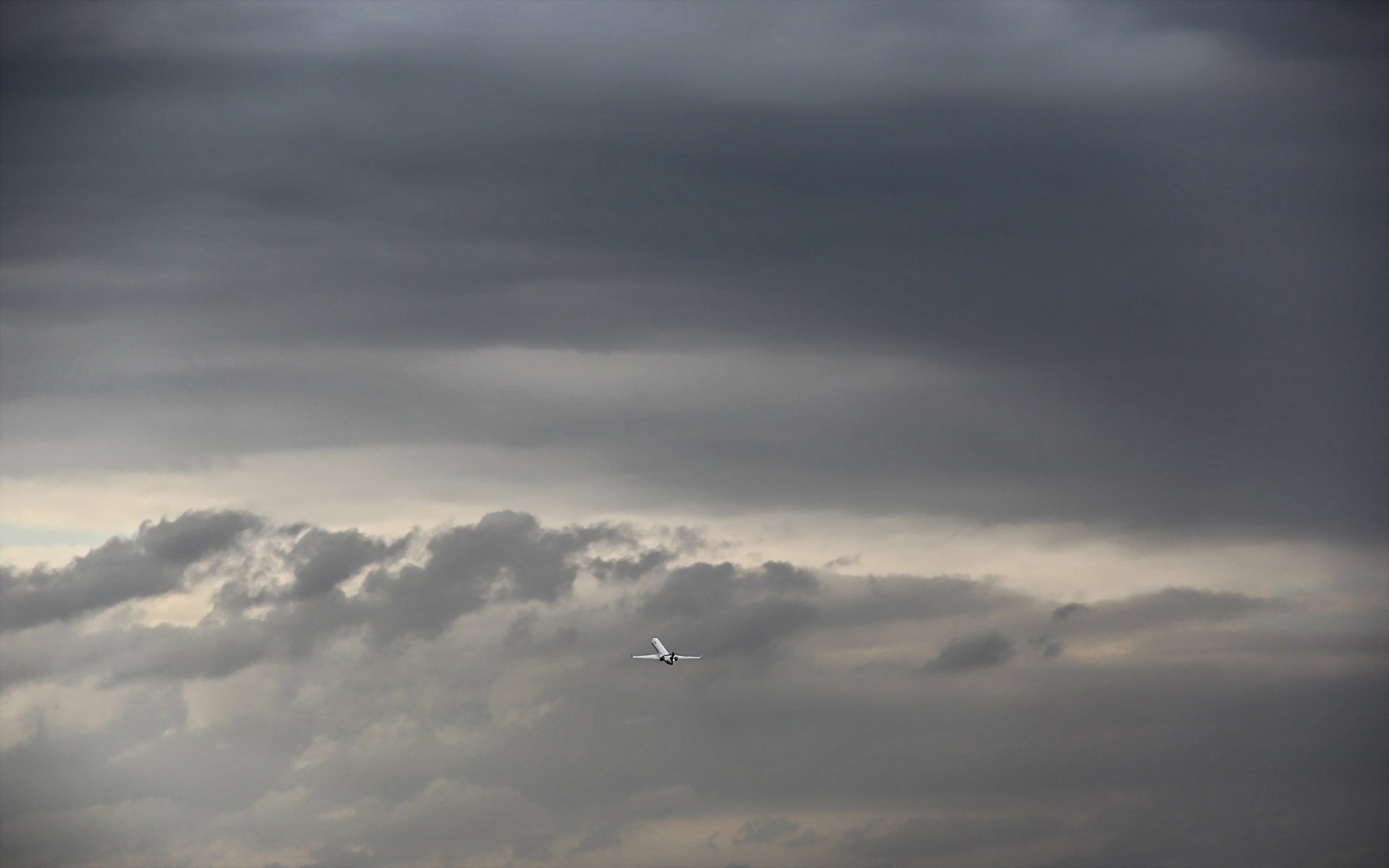 flight mh17 plane sky