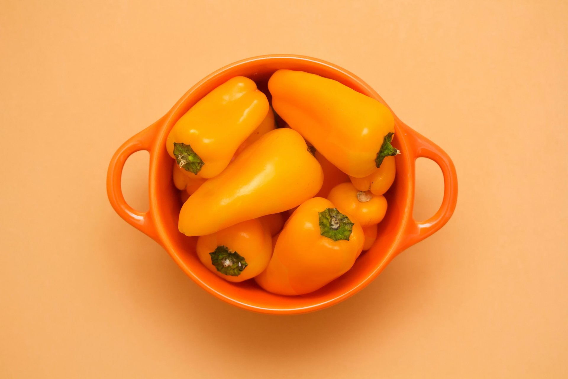 orange cubed peppers cup