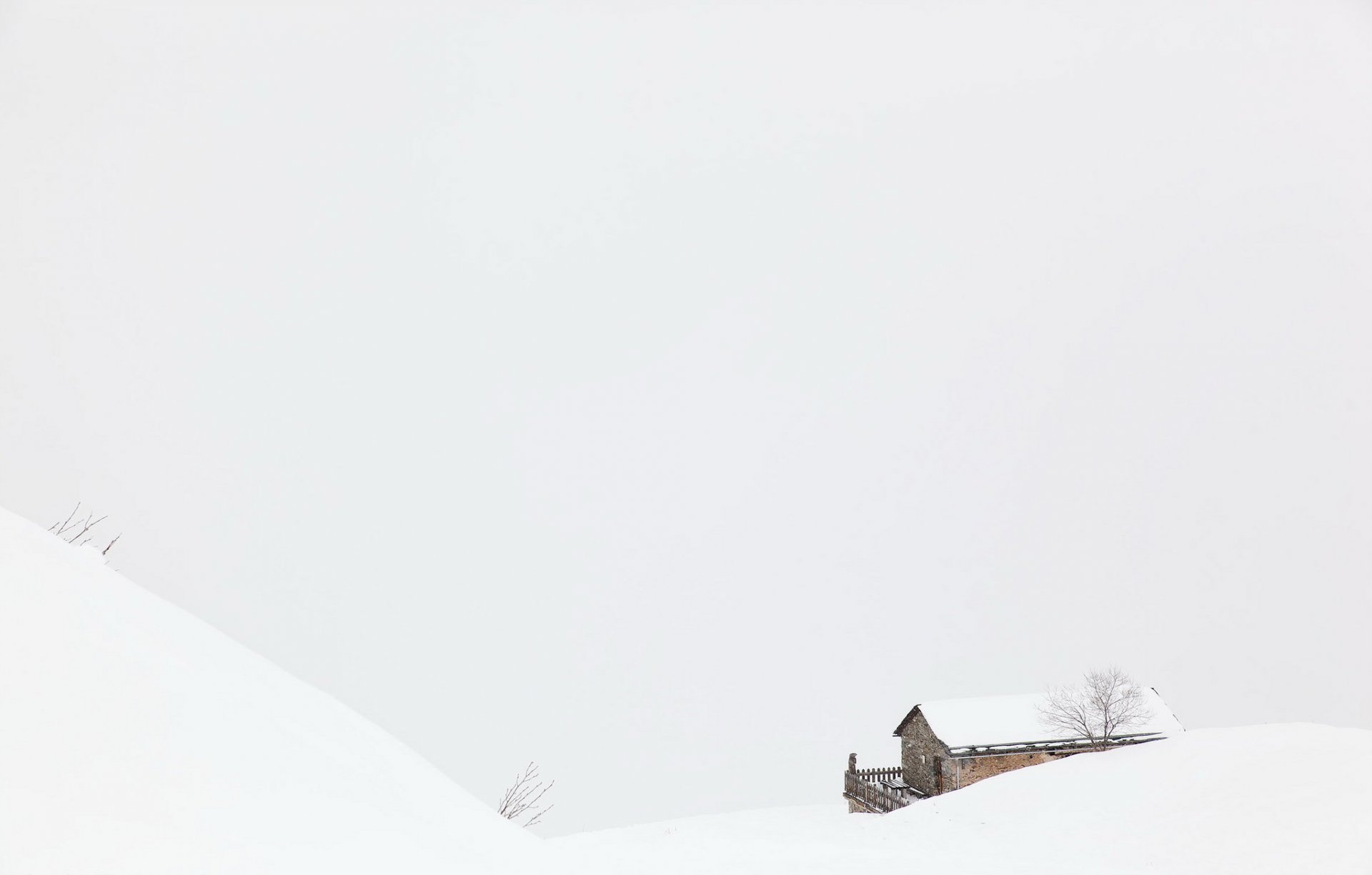 house snow fog